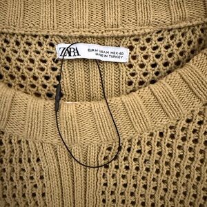 Zara Men's Beige Crewneck Sweater